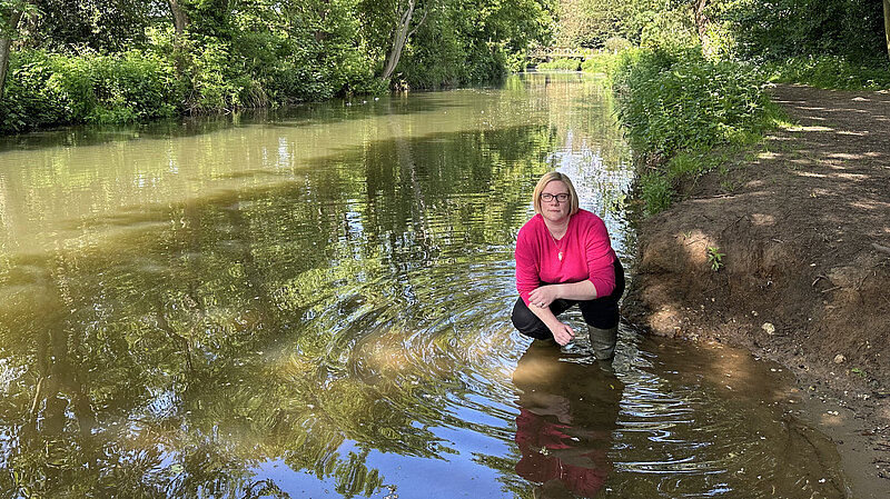 Zöe Franklin at River Wey